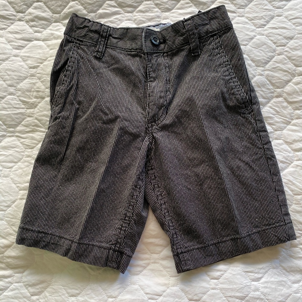 Boy shorts size 6 shorts have adjustable waist.